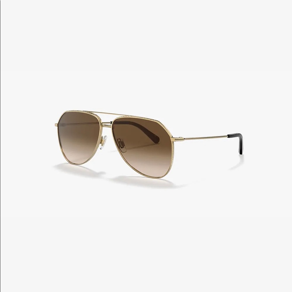 Brand new DOLCE AND GABBANA sunglasses 😻
